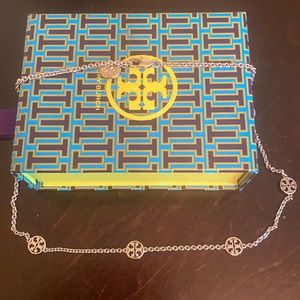 New 19” tori Burch necklace